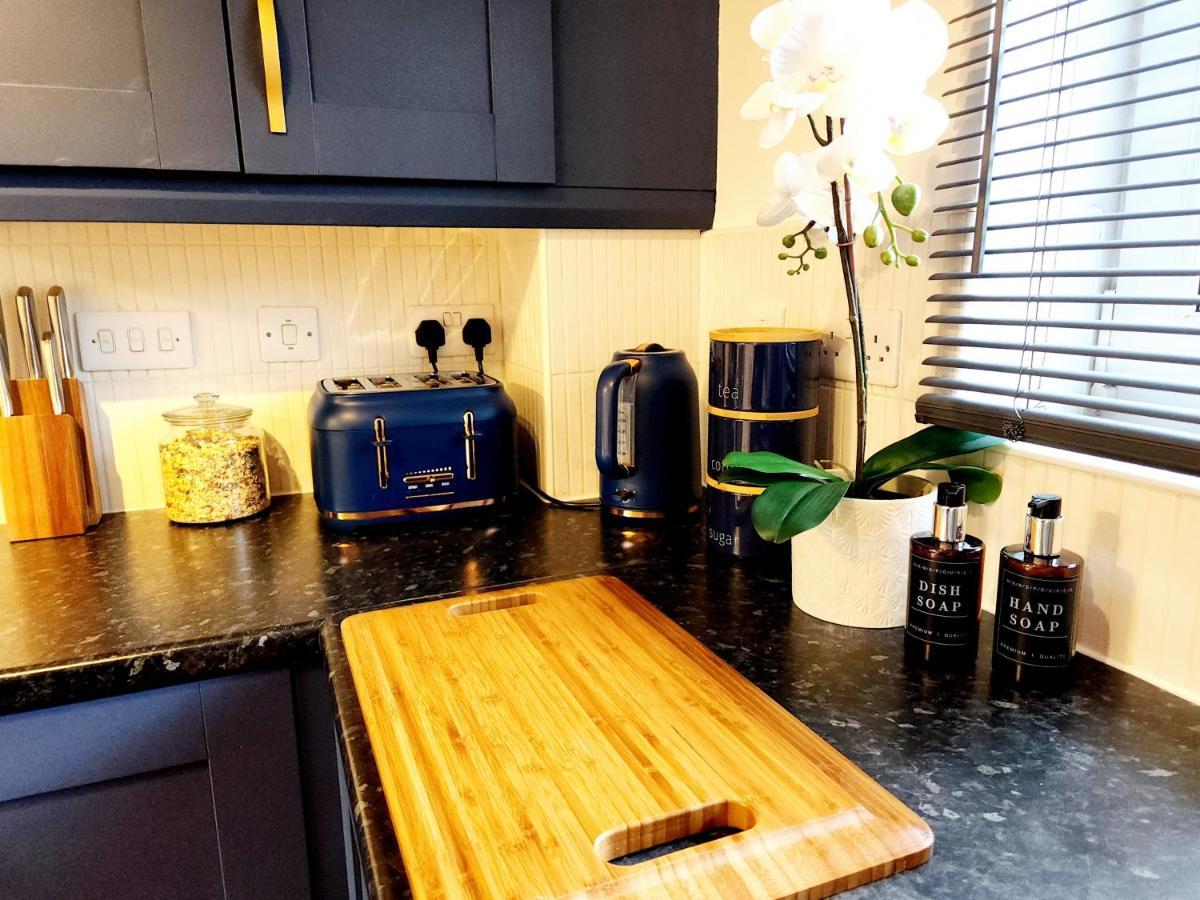Home From Home 3 Bed,2 Bath House With Garden&Parking Near Centre&Tram Stop Sheffield Exterior photo